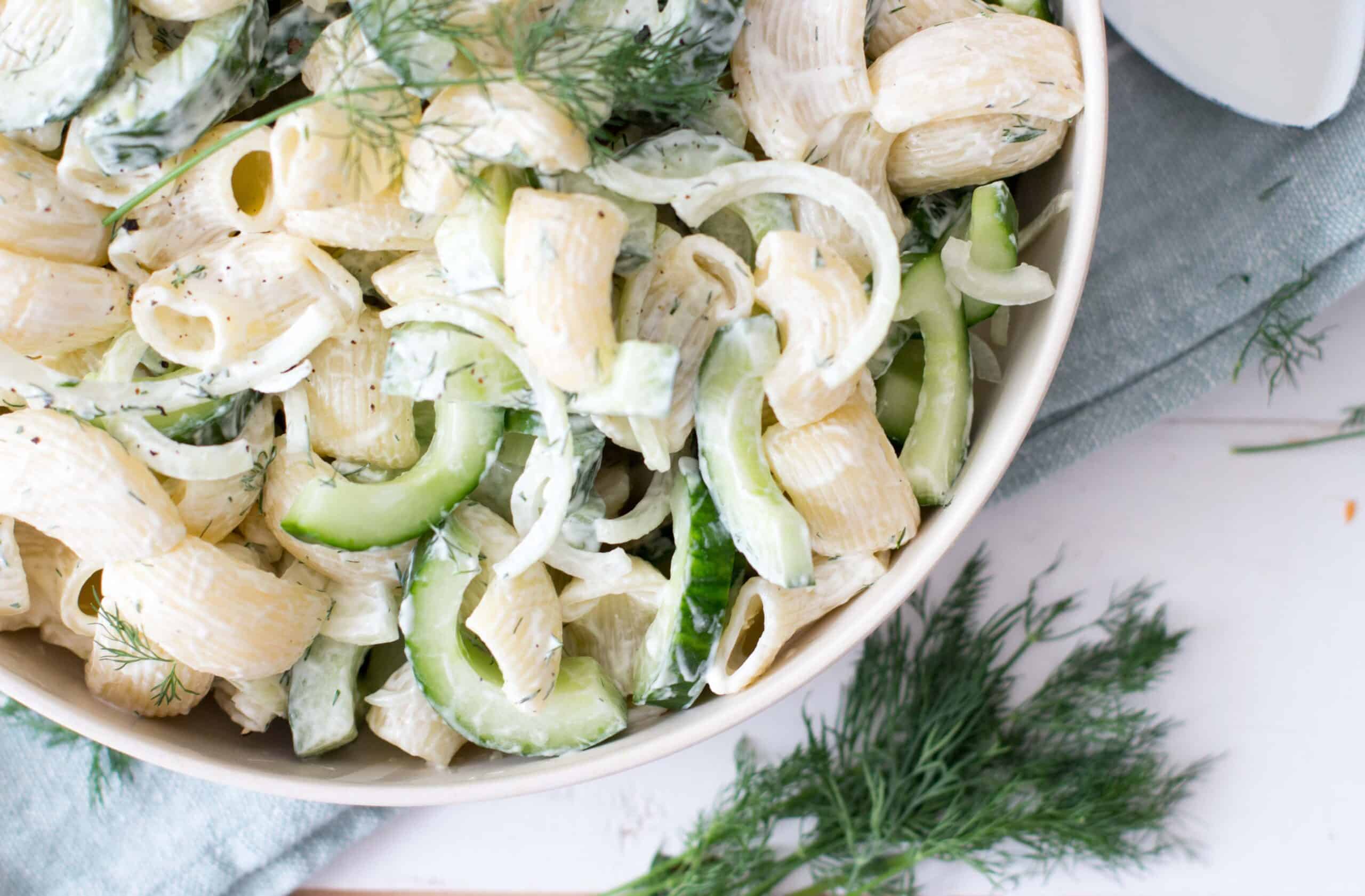 salade bbq barbecue gezond healthy pasta komkommer dille mayonnaise zure room 2