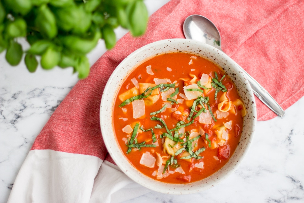 tomatensoep met tortellini