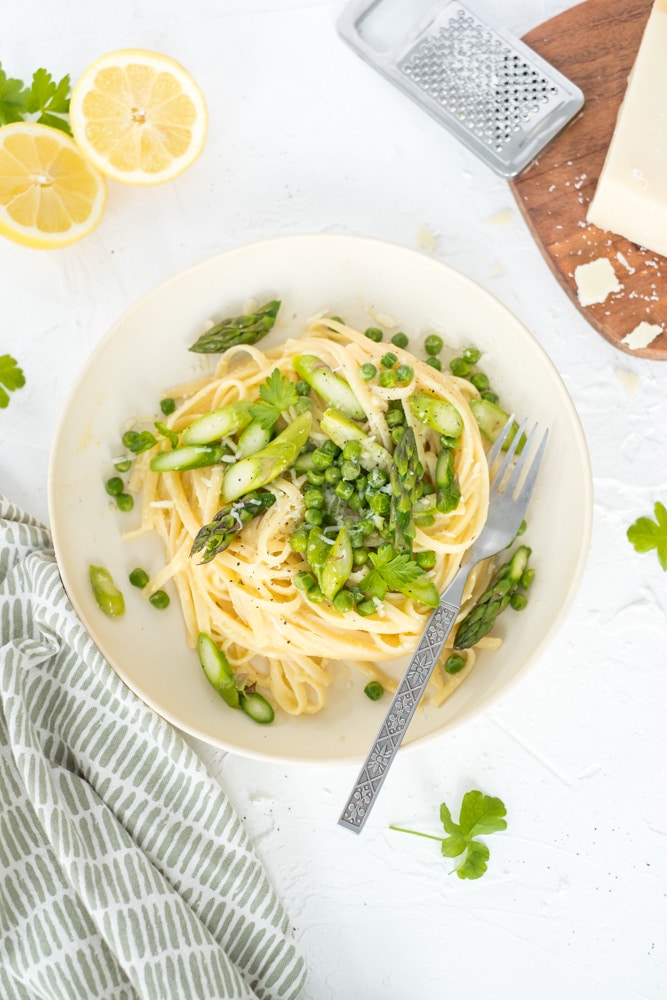 pasta carbonara met asperges